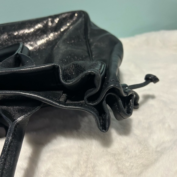 Authentic Longchamp Large Tote in black leather. Prev-owned - Picture 6 of 8